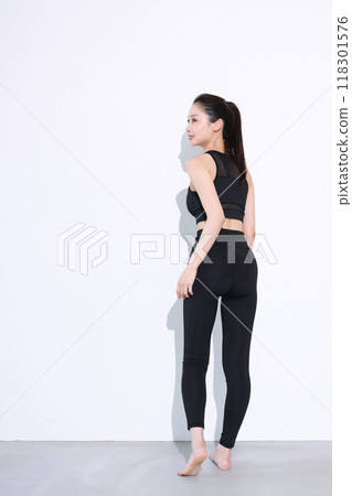Women of sportswear 118301576