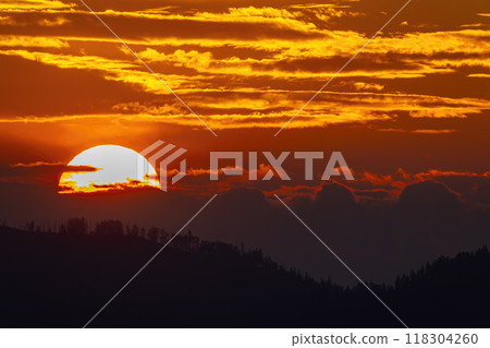 Western Tatras (Rohace) in spring time, Slovakia Western Tatras (Rohace) in spring time, Slovakia 118304260