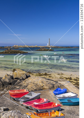 Virgin Island Lighthouse (Phare de Lile Vierge), Plouguerneau, Finistere, Brittany, France Virgin Island Lighthouse (Phare de Lile Vierge), Plouguerneau, Finistere, Brittany, France 118304716