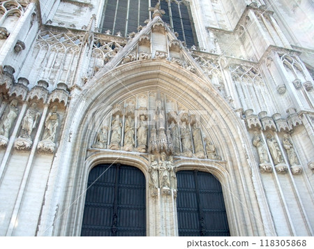 Saint-Michel Cathedral (Brussels/Belgium) Gothic style exterior Saint-Michel Cathedral (Brussels/Belgium) Gothic style exterior 118305868