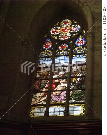 Saint-Michel Cathedral (Brussels/Belgium) Beautiful stained glass inside the cathedral Saint-Michel Cathedral (Brussels/Belgium) Beautiful stained glass inside the cathedral 118305883