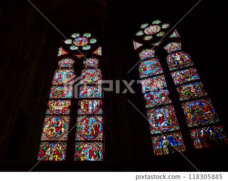 Saint-Michel Cathedral (Brussels/Belgium) Beautiful stained glass inside the cathedral Saint-Michel Cathedral (Brussels/Belgium) Beautiful stained glass inside the cathedral 118305885
