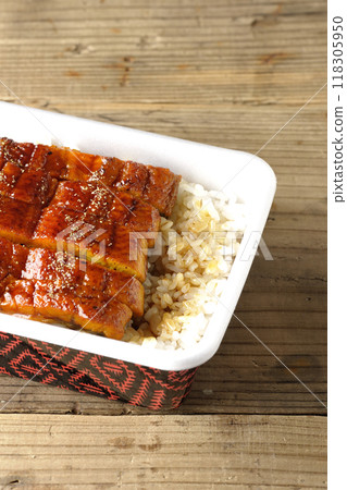 鰻魚盒午餐 鰻魚盒午餐 118305950