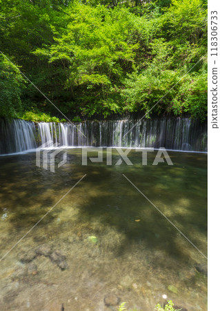 輕井澤的人氣景點白絲瀑布 輕井澤的人氣景點白絲瀑布 118306733