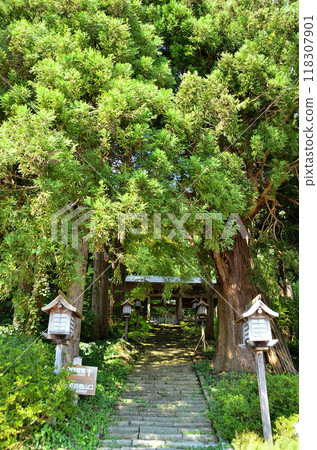 Fukushima Prefecture Minamiaizu District Shimogo Town Okuaizu Thirty-Three Kannon Temples, 10th Temple Daihiden Ono Kannon Fukushima Prefecture Minamiaizu District Shimogo Town Okuaizu Thirty-Three Kannon Temples, 10th Temple Daihiden Ono Kannon 118307901
