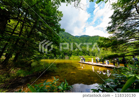 Scenery of Myojin Pond in Kamikochi 118310130