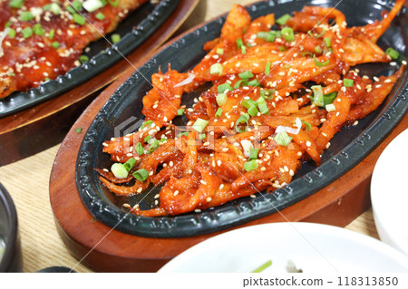 korea food. grilled deodeok root, mountain herb whose roots have restorative properties 118313850