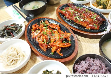 korea food. grilled deodeok root, mountain herb whose roots have restorative properties korea food. grilled deodeok root, mountain herb whose roots have restorative properties 118313875