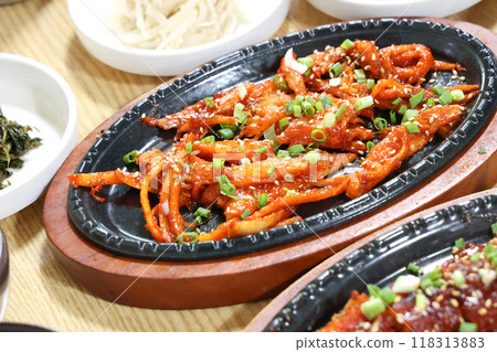 korea food. grilled deodeok root, mountain herb whose roots have restorative properties 118313883