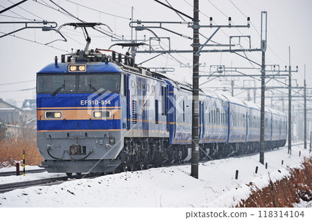 東北本線 東鷲宮栗橋 JR東日本 EF510-514(田端)+ 24系(奧) 東北本線 東鷲宮栗橋 JR東日本 EF510-514(田端)+ 24系(奧) 118314104