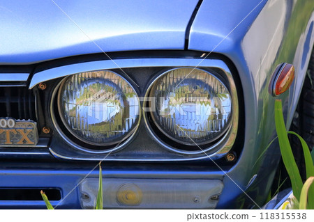 Japanese classic cars 118315538