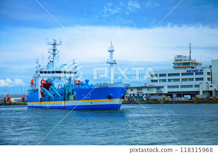Large dredging and oil recovery vessel Hakusan Large dredging and oil recovery vessel Hakusan 118315968