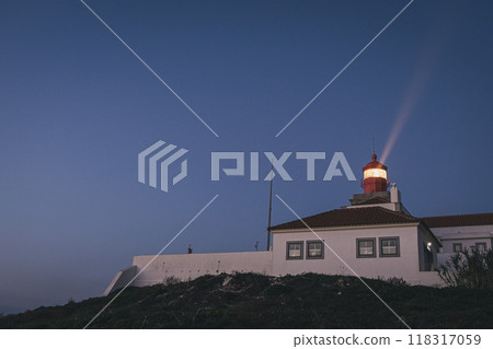 歐亞大陸最西端羅卡角燈塔的夜幕降臨 118317059