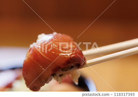 Yellowtail pickled rice bowl close-up (Aomori Prefecture Izakaya lunch) Yellowtail pickled rice bowl close-up (Aomori Prefecture Izakaya lunch) 118317393