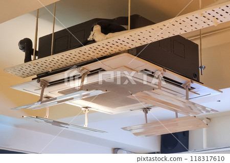 Flaps attached to air conditioner unit to disperse cold air evenly in room., instead of concentrating on one direction Flaps attached to air conditioner unit to disperse cold air evenly in room., instead of concentrating on one direction 118317610