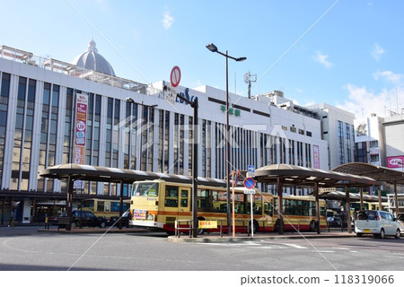 平塚市平塚站及平塚站前的街景 118319066