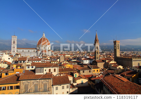 從南歐義大利共和國佛羅倫薩韋基奧宮的阿諾爾福塔欣賞世界遺產大教堂和歷史中心的景色 118319117