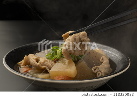 Boiled offal: Lift it up with chopsticks Boiled offal: Lift it up with chopsticks 118320088