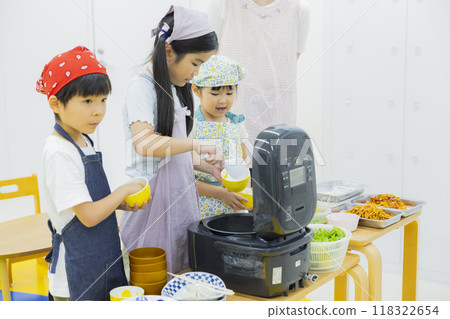 食教烹飪培訓形象 118322654