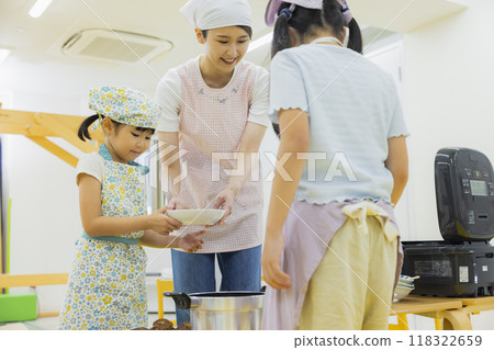 食教烹飪培訓形象 118322659