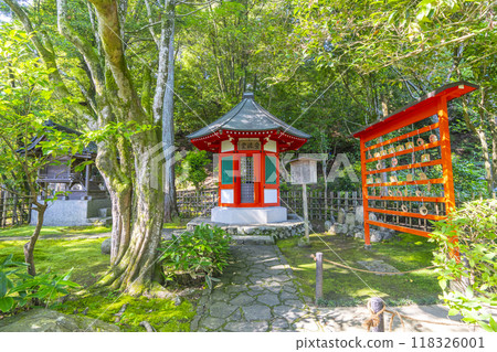 Aizen-do, Shinzenkoji Temple, Sennyu-ji Temple, Kyoto Aizen-do, Shinzenkoji Temple, Sennyu-ji Temple, Kyoto 118326001