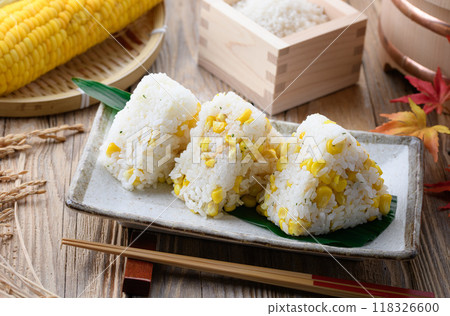 玉米飯糰 118326600