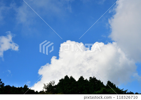 blue sky and white clouds 118326710