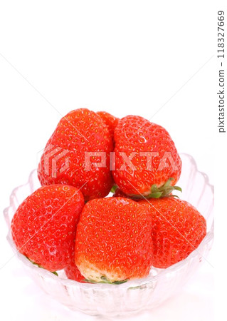 Giant strawberry Benikaori, Shizuoka Prefecture, new variety, glass container, bright background Giant strawberry Benikaori, Shizuoka Prefecture, new variety, glass container, bright background 118327669