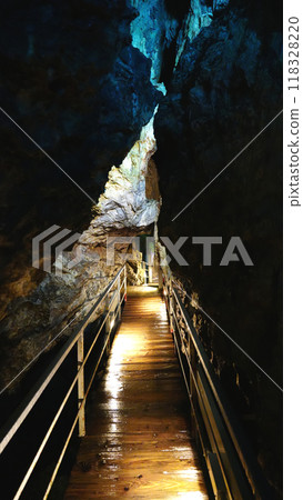 Ryusendo Cave - One of Japan's Three Greatest Limestone Caves Ryusendo Cave - One of Japan's Three Greatest Limestone Caves 118328220