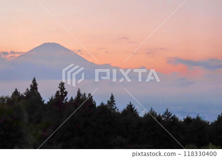 夏末可見富士山與日落 夏末可見富士山與日落 118330400