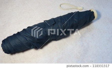 Compact, lightweight, foldable, plain umbrella, unisex, for rainy days, spare typhoon Compact, lightweight, foldable, plain umbrella, unisex, for rainy days, spare typhoon 118331317