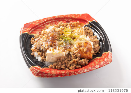 Mapo tofu rice bowl bento 118331976