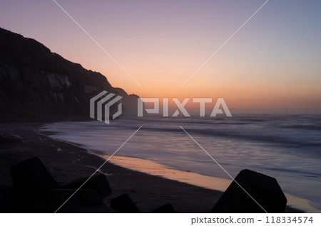 Byobugaura 黎明時分，美麗的日出 118334574