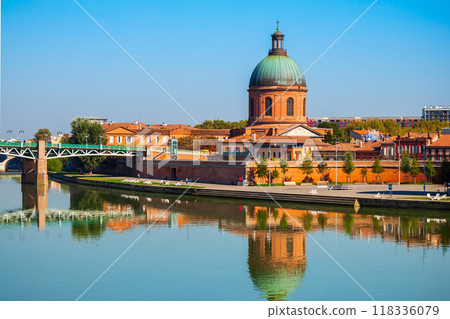 Hospital Saint Joseph Chapel, Toulouse 118336079