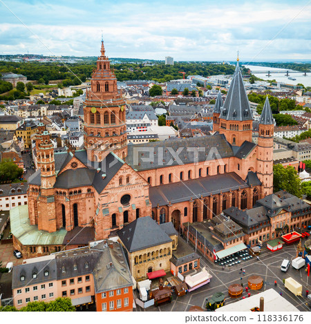 Mainz cathedral aerial view, Germany Mainz cathedral aerial view, Germany 118336176