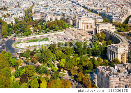 Palais de Chaillot in Paris 118336178