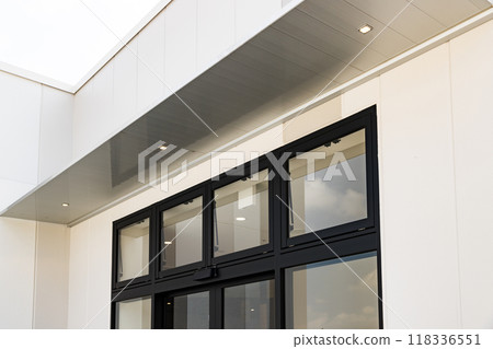 Smoke window 118336551