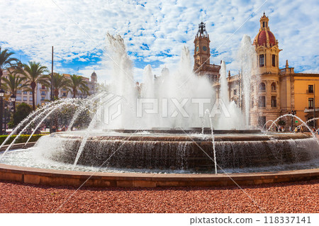 Plaza del Ajuntament square in Valencia, Spain Plaza del Ajuntament square in Valencia, Spain 118337141