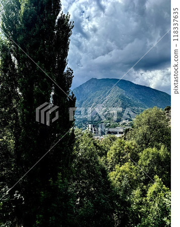 在安道爾散步時發現的壯麗景色 在安道爾散步時發現的壯麗景色 118337635