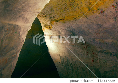 Old mine for extraction of sand 118337886