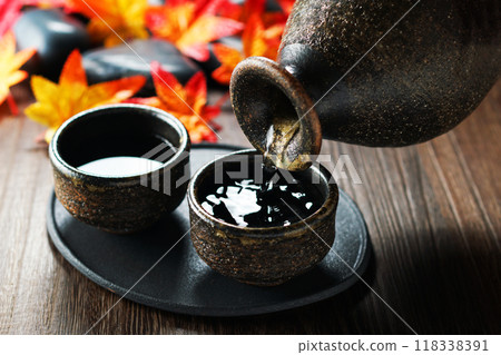 秋天的清酒/倒清酒 秋天的清酒/倒清酒 118338391