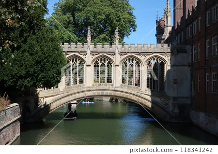 St. John's College, University of Cambridge 118341242