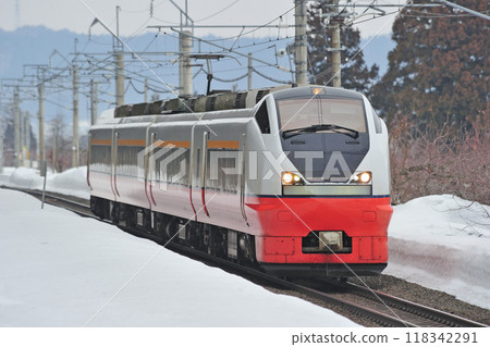 奧羽幹線 大坂-波岡 JR東日本 E751系 A-102編組（青森） 津輕 118342291