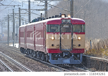 Muroran Main Line Kojohama JR Hokkaido 711 series S-110 formation (Sapporo) 118343261
