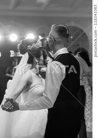 Enchanting Black and White Wedding Dance Captured in Elegance 118343365