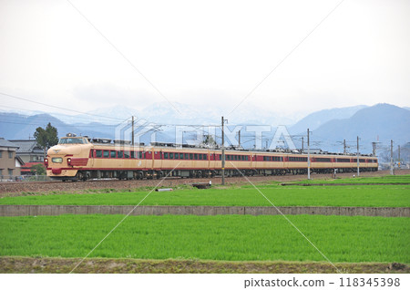 Hokuriku Main Line Nanjo-Ojiho JR West 489 series H01 formation (Kanazawa) 118345398