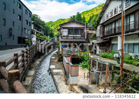 Yunomine onsen Yuzutsu, onsen village in Wakayama, Japan 118345612