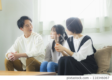 Happy family images Happy family images 118346067