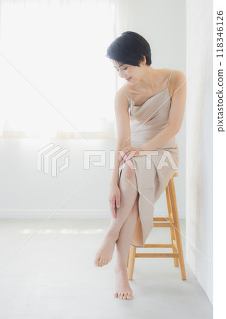短髮美女圖片 118346126