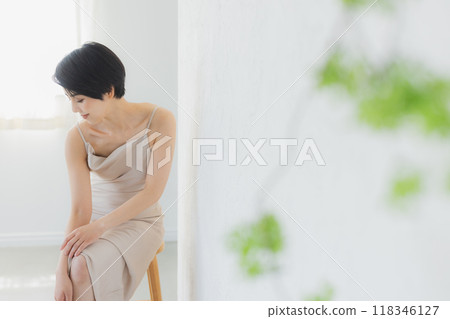 短髮美女圖片 短髮美女圖片 118346127